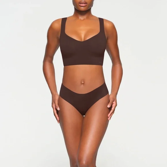 SKIMS NAKED PLUNGE TANK BRALETTE ESPRESSO SIZE M - Picture 3 of 5